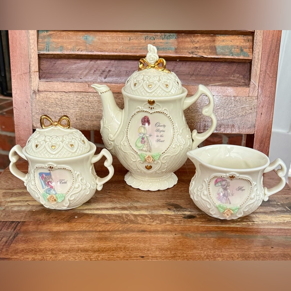 Vintage 1997 Rare Precious Moments Porcelain Teapot Creamer & Sugar Set + Gift